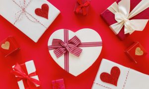 Top 10 Online Stores for Your Perfect Valentine's Day Gift!